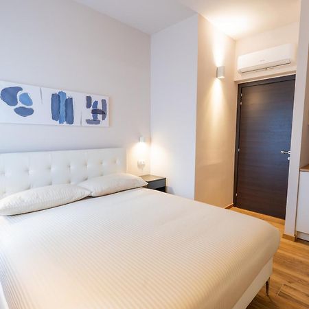 Palmanova Suites Milán Exterior foto